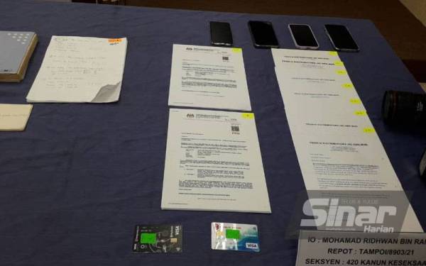 Antara surat dan dokumen digunakan sindiket pemalsuan surat MITI serta surat pengesahan majikan untuk merentas negeri.