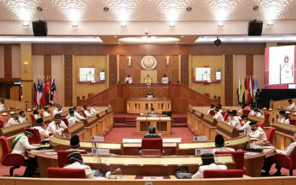 Persidangan Dewan Negeri Perak berlangsung selama empat hari bermula Rabu sehingga Isnin depan.