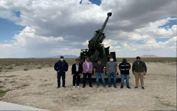 Wakil syarikat MA Analytics dan MKE ketika melakukan latihan dan demonstrasi penembakan di Lapang Sasar Konya, Turki.