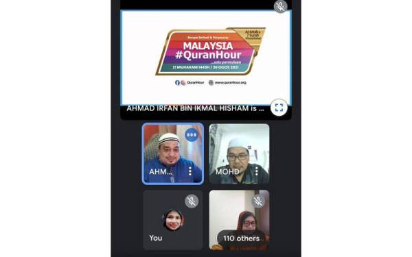 Warga SMK Tengku Afzan turut mengambil bahagian dalam Program Munajat dan Tausiah Kemerdekaan Malaysia#QuranHour sempena Sambutan Hari Kebangsaan Ke-64 pada Isnin.