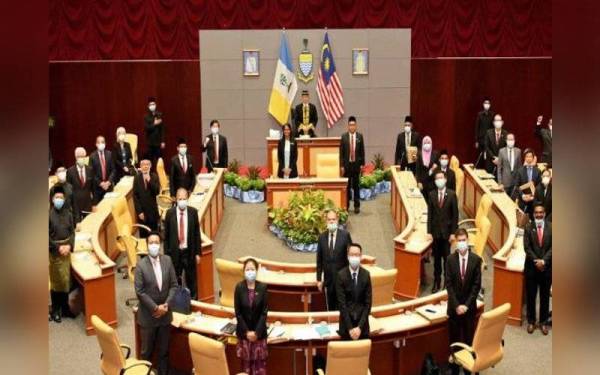 RUU itu diluluskan dengan mendapat sokongan 40 wakil rakyat kerajaan dan pembangkang selepas dibahaskan oleh enam ADUN masing-masing empat daripada blok kerajaan dan dua pembangkang.