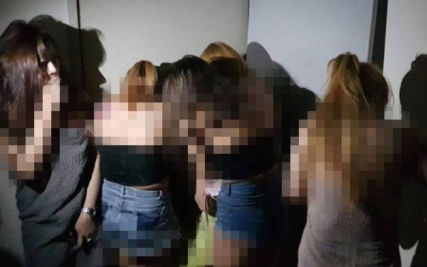 Lima wanita warga Vietnam ditahan dalam serbuan di sebuah hotel lama di Pudu, Kuala Lumpur.