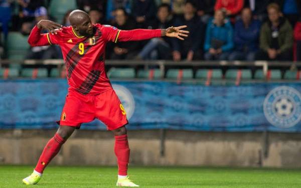Lukaku raikan jaringan ketiganya ketika membantu Belgium tewaskan Estonia dalam aksi Kelayakan Piala Dunia 2022 di A. Le Coq Arena, Tallin, Estonia. - Foto AFP
