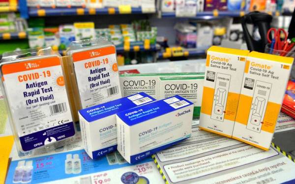 Kit ujian pantas antigen Covid-19 kini dijual pada harga RM 19.90 seunit di setiap farmasi bermula Ahad. 