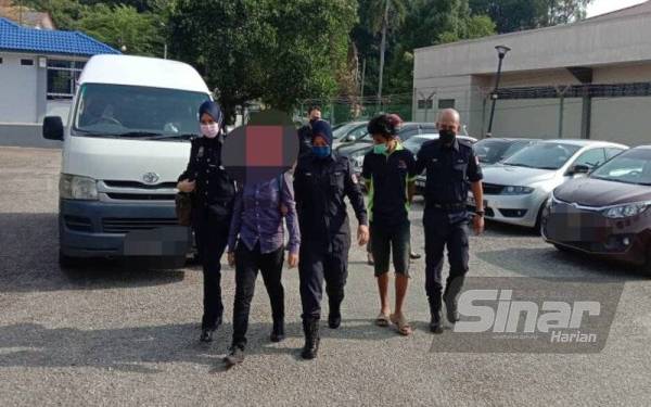 Pasangan suami isteri didakwa di Mahkamah Majistret Kuala Pilah pada Isnin.