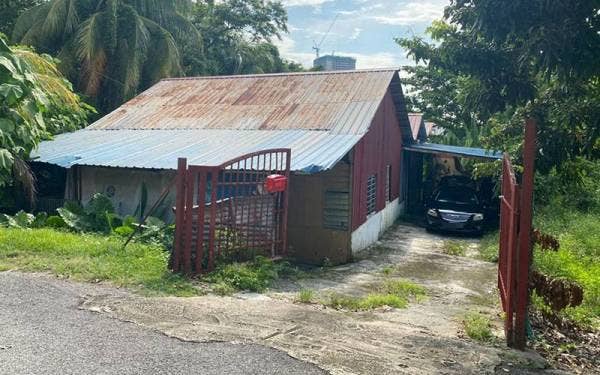 Rumah yang disewa tersebut dijadikan sebagai stor