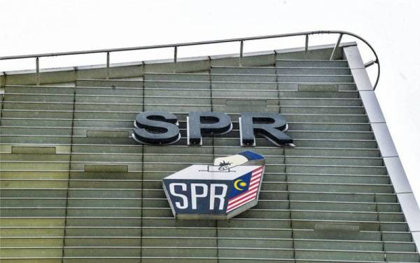 SPR perlu menggerakkan pelbagai inisiatif untuk menggalakkan pengundi muda untuk bersiap sedia. - Foto Bernama