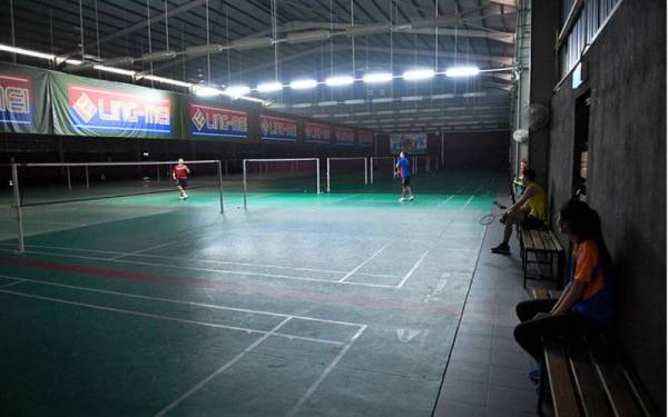 Kerajaan bersetuju melonggarkan prosedur operasi standard (SOP) bagi aktiviti sukan, riadah dan rekreasi untuk negeri yang berada di bawah Fasa Satu PPN berkuat kuasa Jumaat ini. - Foto Bernama