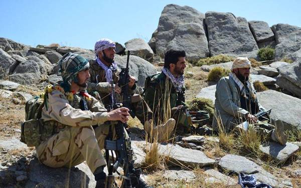 Anggota NRF mendakwa masih menguasai kedudukan strategik di Lembah Panjshir. - Foto: AFP