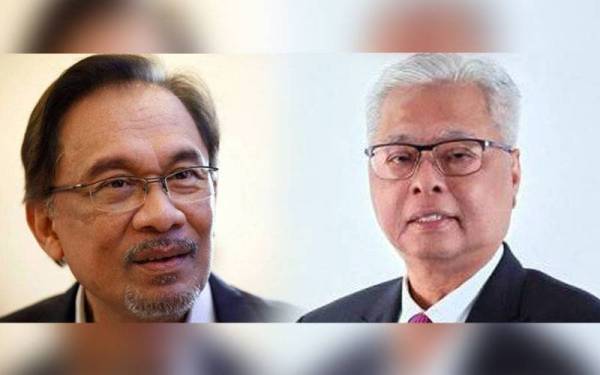 Ketua Pembangkang, Datuk Seri Anwar Ibrahim (kiri) dan Ismail Sabri.