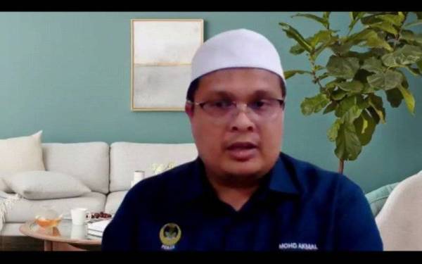 Mohd Akmal bercakap kepada pemberita dalam sidang akhbar pelancaran program Sambutan Hari Alam Sekitar Negara 2021 Peringkat negeri Perak yang diadakan secara maya melalui aplikasi Zoom di sini pada Jumaat.