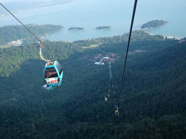 Langkawi Cable Car kembali beroperasi semula sempena pembukaan Gelembung Pelancongan Langkawi.