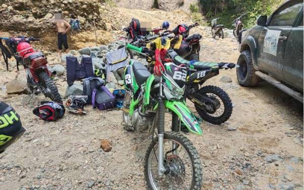 Antara motosikal lasak yang disita untuk siasatan lanjut. - Foto ihsan Jabatan Perhutanan Terengganu