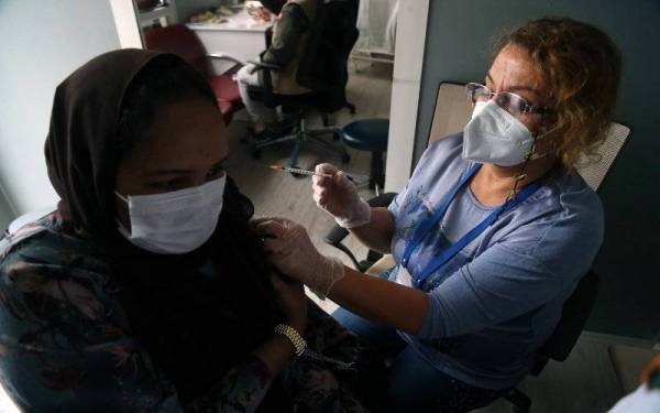 Hampir 104.6 juta dos vaksin Covid-19 sudah diberikan di Turki sejak negara ini melancarkan kempen imunisasi Januari lalu. Foto Xinhua