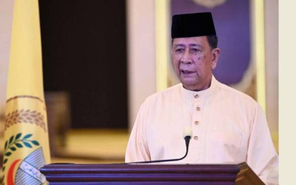 Sultan Sallehuddin ketika bertitah merasmikan pembukaan Mesyuarat Pertama Penggal Keempat, Dewan Undangan Negeri (DUN) Kedah ke-14 secara sidang video pada Isnin.