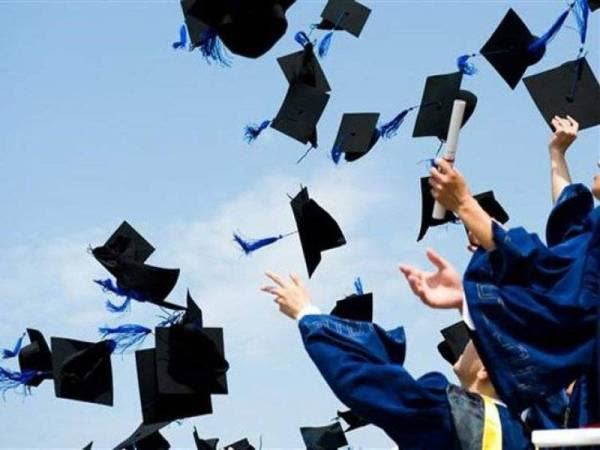 Hanya kira-kira 73,400 atau 27 peratus graduan bumiputera dapat memenuhi peluang pekerjaan sektor swasta yang ditawarkan pada tahun 2020 berbanding 103,900 atau 40 peratus pada 2019. - Gambar hiasan