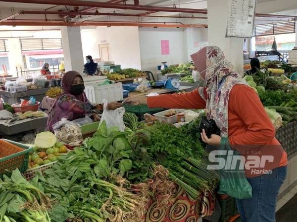 KPDNHEP memberi jaminan bekalan sayur-sayuran di pasaran tempatan tidak terjejas walaupun berlaku kejadian tanah runtuh di Jalan Simpang Pulai- Blue Valley menghala ke Cameron Highlands.
