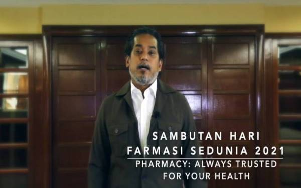 Khairy dalam ucapan perasmian Sambutan Hari Farmasi Sedunia 2021 Peringkat Program Perkhidmatan Farmasi secara dalam talian pada Jumaat.