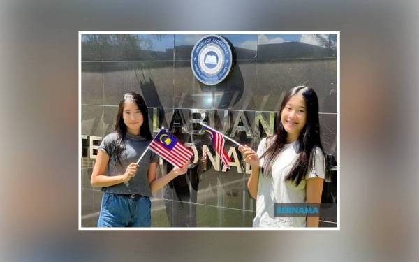 Jewel Chieng Shao Li dan Nathania Chieng Shao Yin menangi Cabaran TikTok ‘Malaysia: Ekspresi Kemerdekaan’ 2021 anjuran KPM sempena sambutan Bulan Kebangsaan tahun ini.