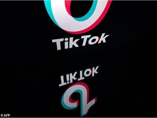 Platform perkongsian video, TikTok kini mempunyai lebih satu bilion pengguna aktif. - Foto AFP