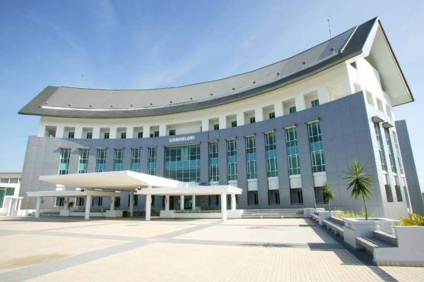 Pendaftaran masuk pelajar ke UTeM dilakukan menerusi sistem secara dalam talian bermula Isnin lalu berikutan pandemik Covid-19.