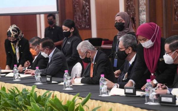 Perdana Menteri, Datuk Seri Ismail Sabari Yaakob berharap agar memorandum Persefahaman (MoU) Transformasi dan Kestabilan Politik yang ditandatangani sebelum ini bersama Pakatan Harapan (PH) boleh melibatkan kesemua pihak pembangkang. - Foto fail Bernama