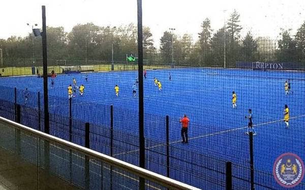Skuad Projek Khas Lelaki Kebangsaan bermula langkah kiri apabila tewas 2-0 kepada Repton Hockey Club dalam perlawanan Siri Jelajah United Kingdom 2021 pada Ahad. - Foto Bernama