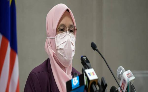 Timbalan Menteri Pembangunan Wanita, Keluarga dan Masyarakat, Datuk Siti Zailah Mohd Yusoff pada sidang media selepas menghadiri Persidangan Dewan Negara di Bangunan Parlimen pada Selasa.