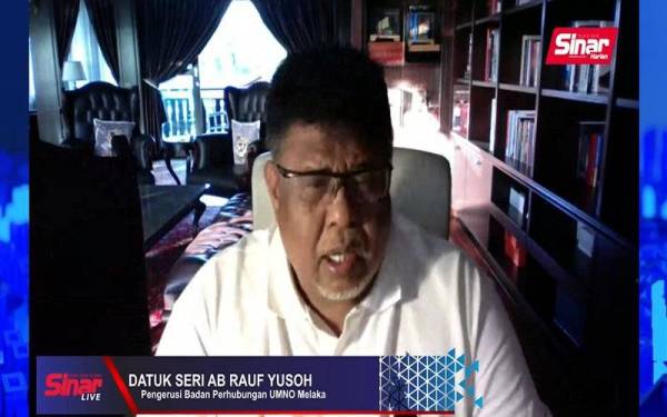 Datuk Seri Ab Rauf Yusoh ketika program Sinar Live bertajuk ‘ Ulau Melingkau Atas Pagau’ yang bersiaran secara langsung di semua platform Sinar Harian pada Rabu.