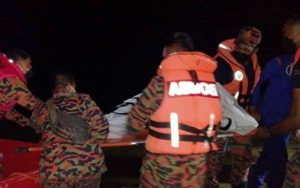 Mayat mangsa ditemui pasukan mencari dan penyelamat pada awal pagi tadi.