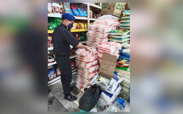 Gula yang disita dalam serbuan di sebuah premis di Ranau.