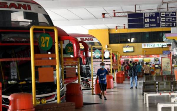 Keadaan semasa di Hentian Bas Terminal One di Bandararaya Seremban ketika tinjauan pada Isnin.