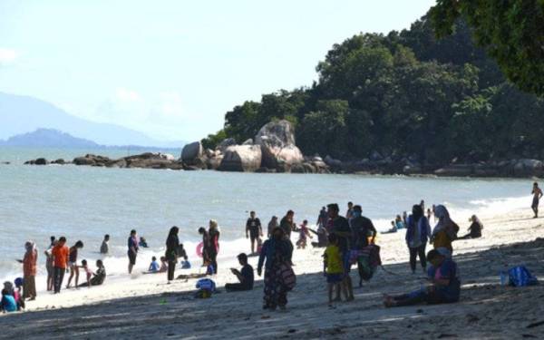 Seramai 50,000 pelancong dijangka mengunjungi Pulau Pinang hujung minggu ini susulan kebenaran rentas negeri. - Foto Bernama
