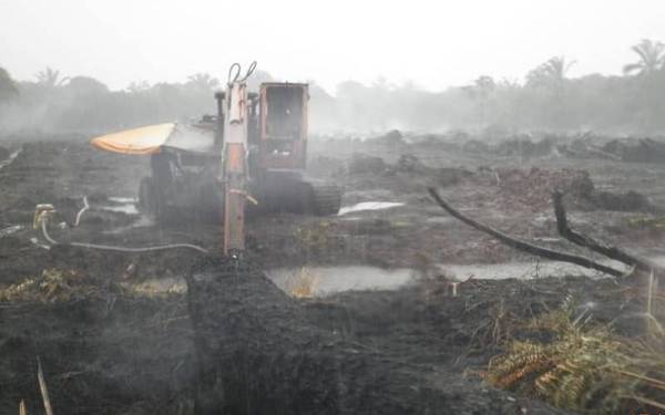 JAS Cawangan Sepang menyiasat lokasi kebakaran di Jalan Sijangkang Utama, di sini berdasarkan aduan yang diterima daripada pihak JBPM Selangor.