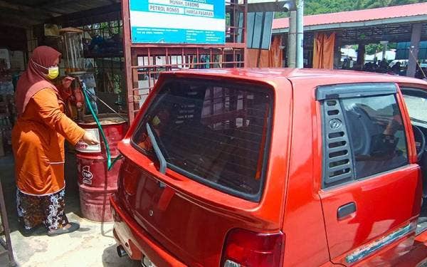 Norhayati atau Kak Tie berkata, setiap liter bahan api yang dijual itu akan direkod seperti ditetapkan oleh KPDNHEP.