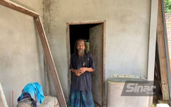 Walaupun serba kekurangan, namun dia cuba untuk tidak menyusahkan orang sekeliling dan hidup dalam dunia sendiri.