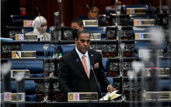 M Saravanan ketika sesi soal lisan pada Mesyuarat Kedua Penggal Keempat, Parlimen Ke-14 di Bangunan Parlimen hari ini. - Foto Bernama