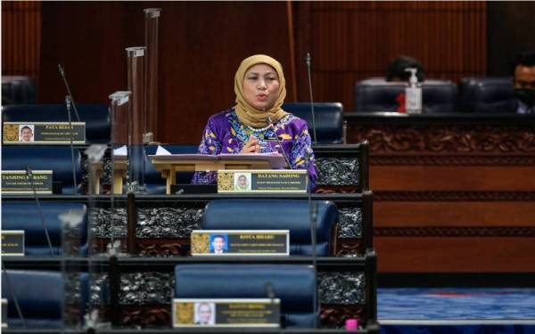 Nancy pada sesi Waktu Pertanyaan-Pertanyaan Menteri pada Mesyuarat Kedua Penggal Keempat, Parlimen Ke-14 di Bangunan Parlimen pada Khamis. - Foto Bernama 