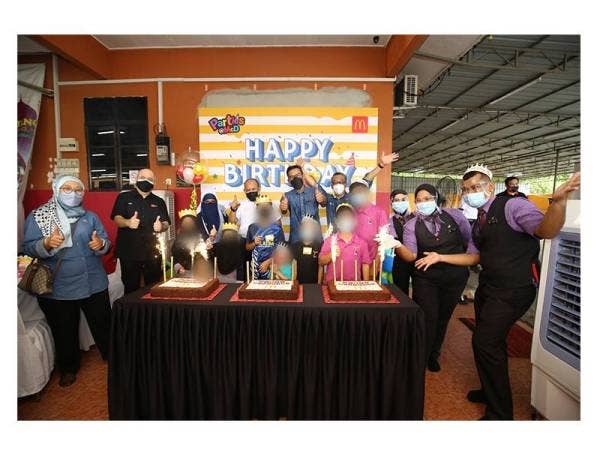 Sempena Hari Kanak-Kanak Kebangsaan, McDonald’s Malaysia mengadakan majlis hari jadi sebagai kemuncak acara untuk meraikan dan menggembirakan anak-anak yatim di Yayasan Kasih Sayang Negeri Sembilan.