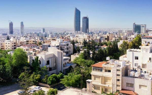 Kementerian Dalam Negeri Jordan mengesahkan bahawa langkah tegas akan diambil terhadap ekspatriat yang tidak menerima dua dos vaksin Covid-19. Foto 123RF