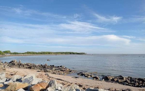 Kawasan Bagan Sungai Tiang yang berada di dalam mukim Rungkup antara kawasan diramal terkesan akibat fenomena air pasang besar mulai 4 November ini.