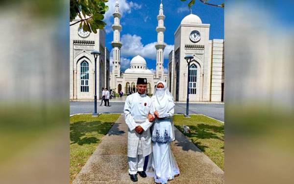 Muhammad Salman dan Sofea Mardhiyah selamat diijabkabulkan pada 23 Oktober lalu.
- Foto ihsan Ikram