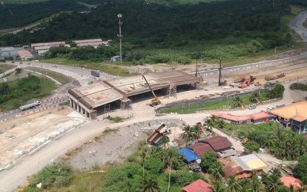 Pan Borneo: Penduduk mohon R&R di Checkpoint Batu 32 Sandakan - Sinar Harian