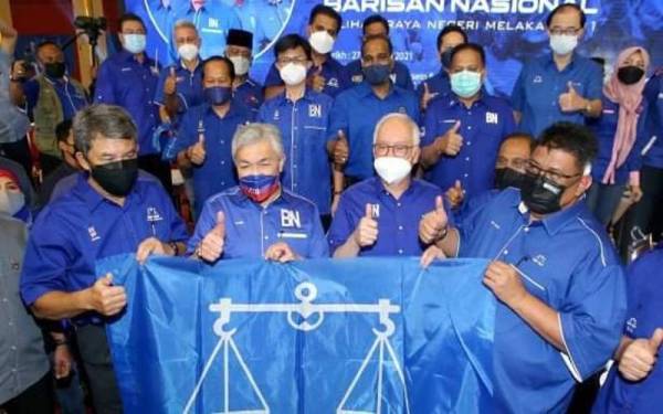 BN mengambil langkah berani dengan mengetengahkan lebih ramai calon baharu dan muda. - Foto Facebook Ahmad Zahid