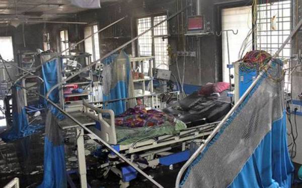 Keadaan wad pesakit Covid-19 yang terlibat dalam kebakaran. - Foto Reuters