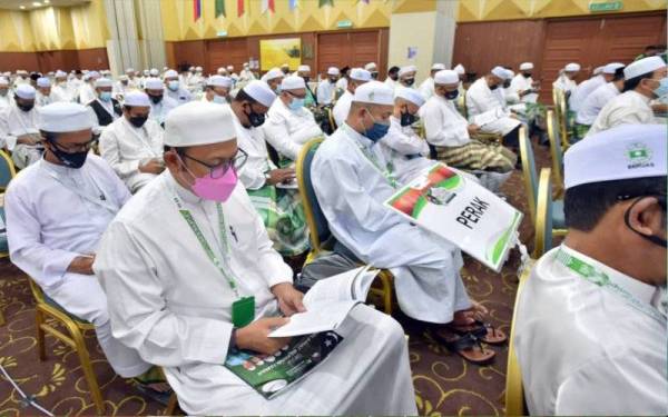 Muktamar Pas kali ke-67 sesi 2021-2023 diadakan selama dua hari bermula 6 November di Duyong Marina & Resort di sini dengan pengundian dilakukan secara e-voting.