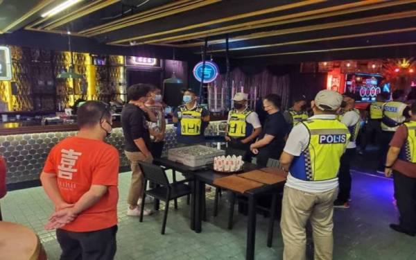 Polis Pulau Pinang menjalankan operasi pencegahan jenayah pada setiap hujung minggu bagi mengurangkan kadar jenayah di negeri itu.