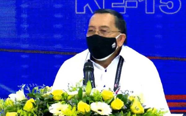 Abdul Ghani semasa sidang akhbar pada Isnin.