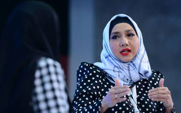 Noraniza dalam program Mak Untuk Malaysia (MUM): Biduanita Irama Malaysia yang disiarkan secara langsung pada Isnin.