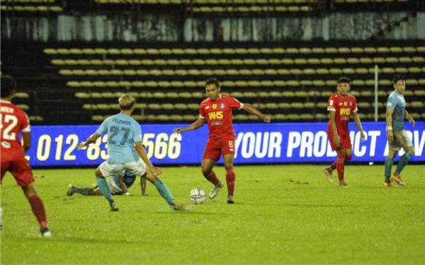 Sabah FC mempamerkan semangat luar biasa untuk mencipta kejutan menewaskan PJ City FC 1-0 di Stadium Likas, Kota Kinabalu. - Foto Sabah FC